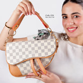 Louis Vuitton Handbag F- 936
