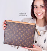 Louis Vuitton Clutch F- 535