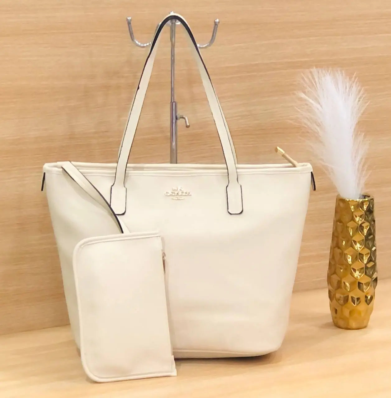 Coach Handbag L- 15170