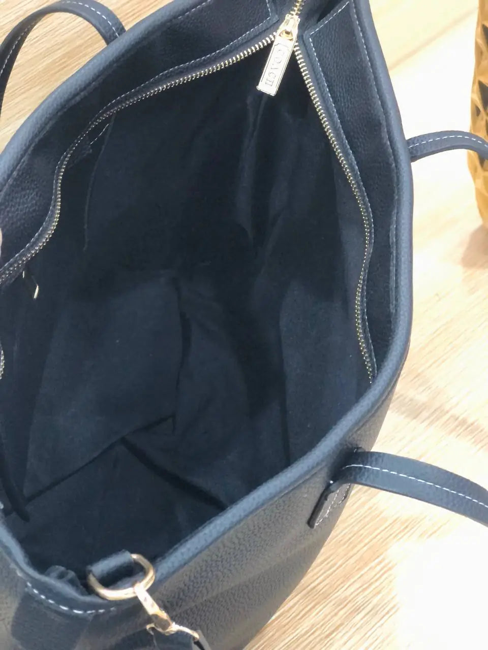 Coach Handbag L- 15170