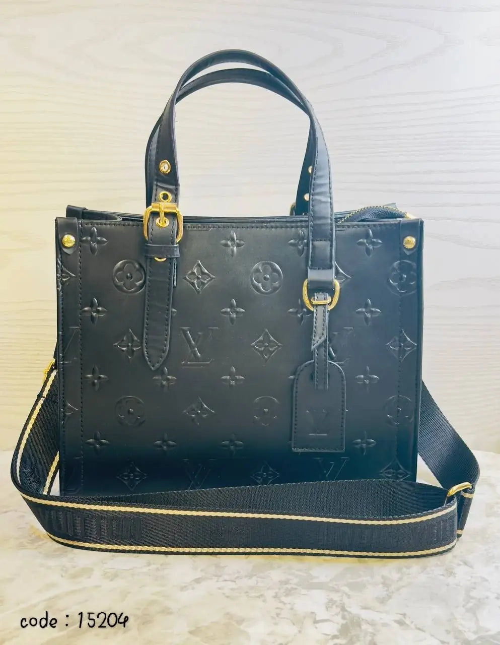 Louis Vuitton Handbag L- 15204