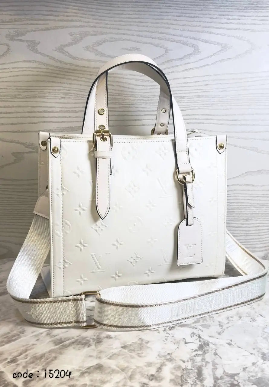 Louis Vuitton Handbag L- 15204
