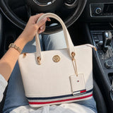 Tommy Hilfiger Handbag L- 16693 Medium