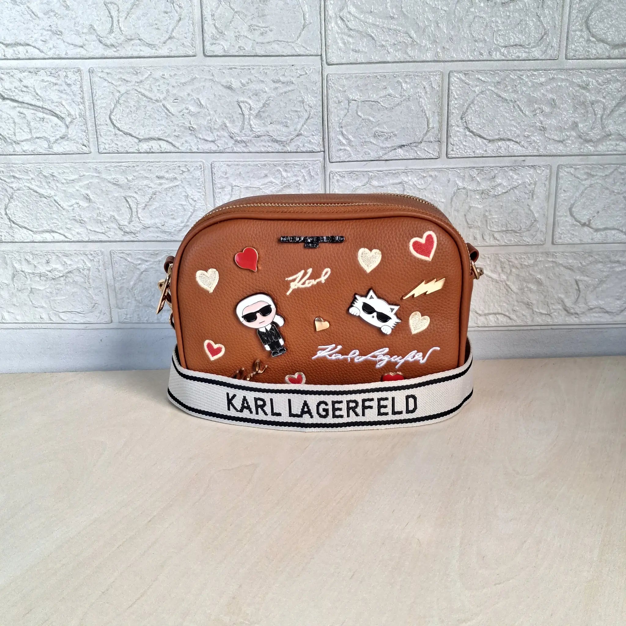 Karl Lagerfeld Handbag L- 27611