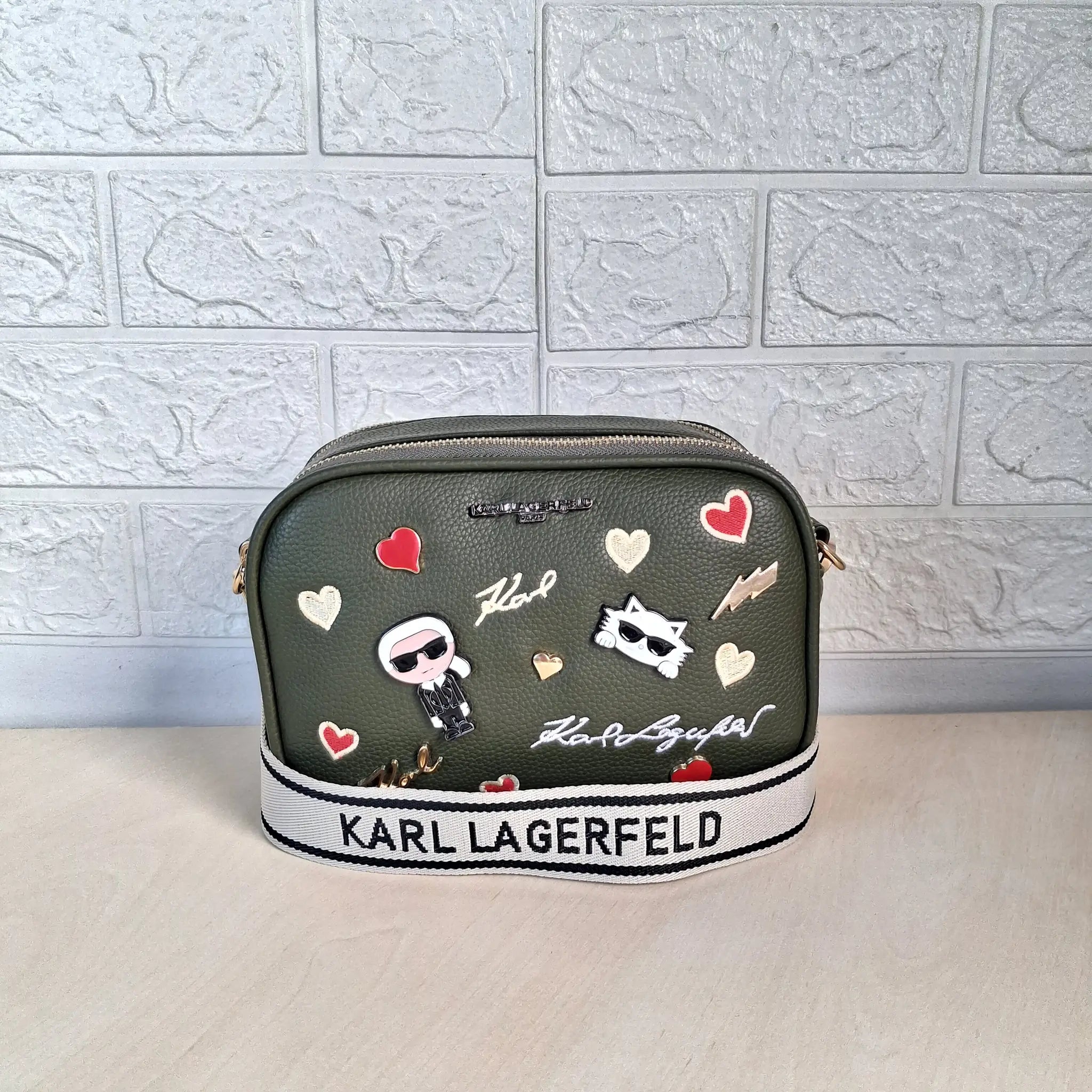 Karl Lagerfeld Handbag L- 27611