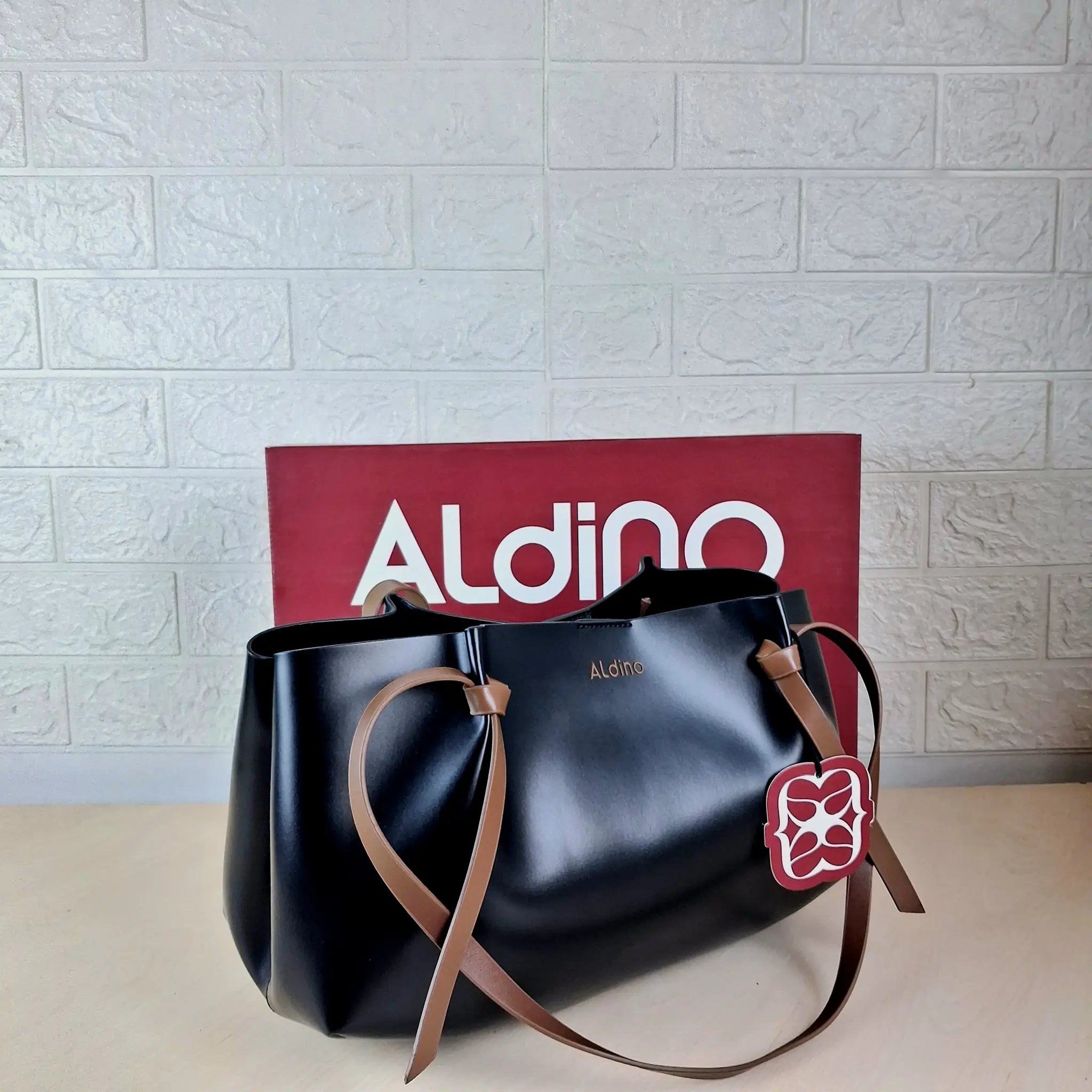 Aldino Handbag T- GB28 With Box 🎁