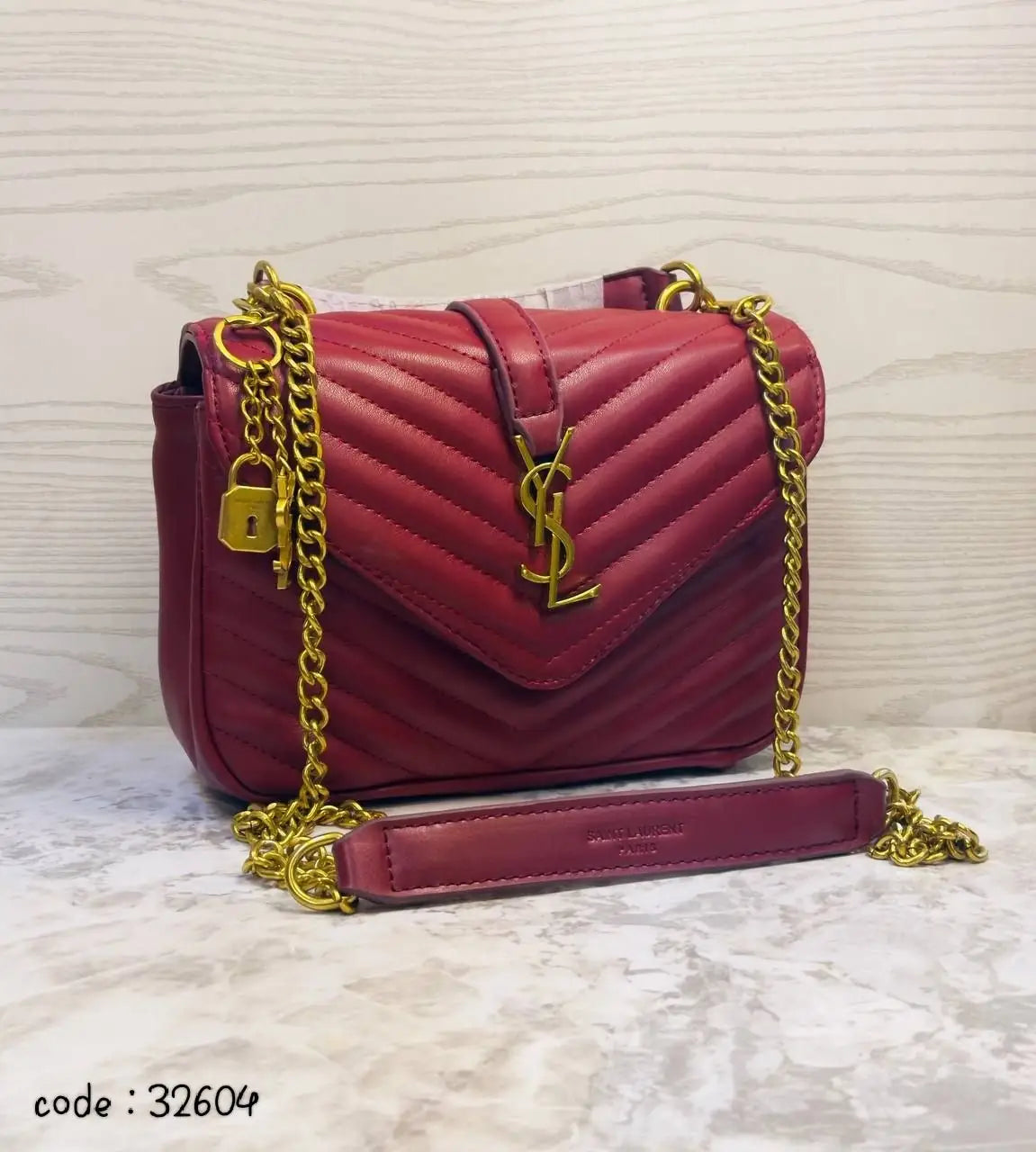 Saint Laurent Handbag L- 32604