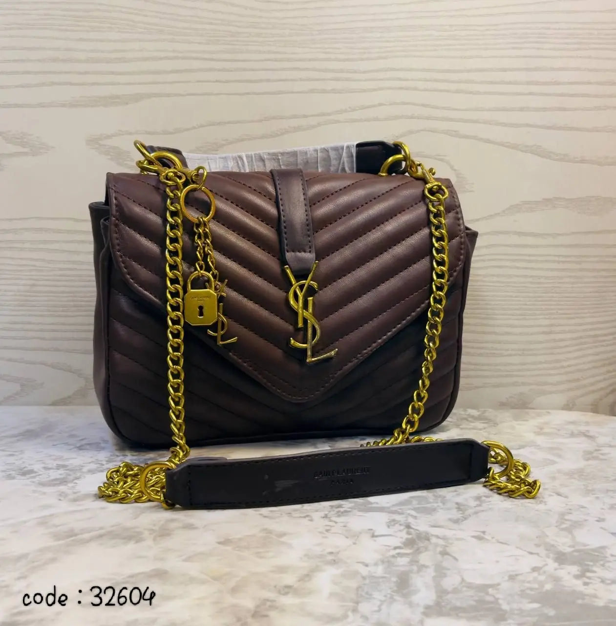 Saint Laurent Handbag L- 32604