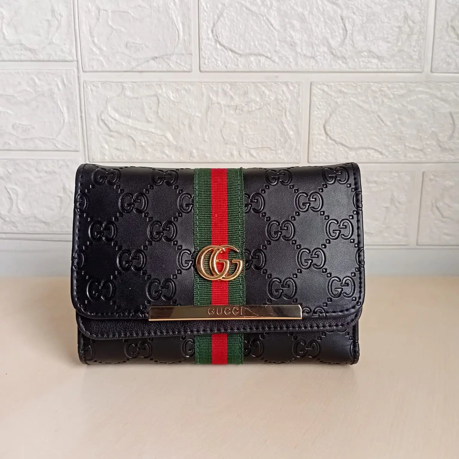 GUCCI Wallet F- 350