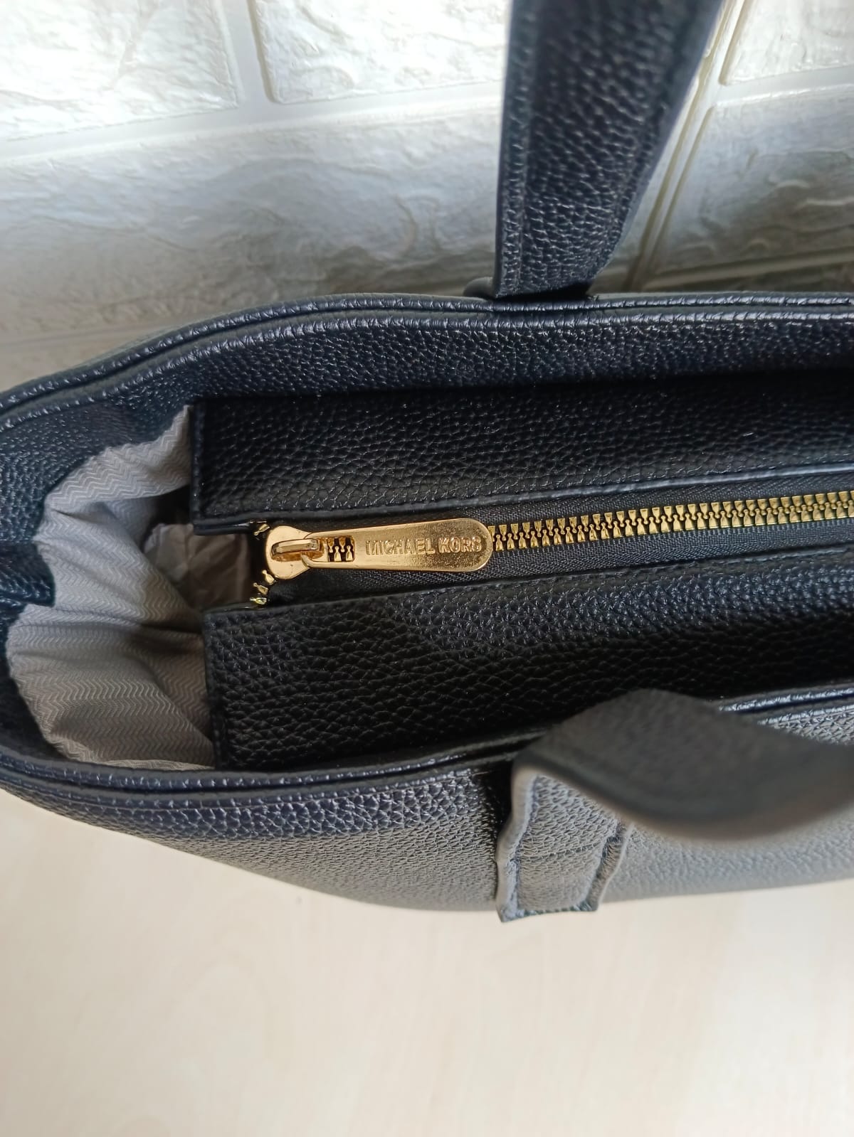 Michael Kors Handbag N- 366
