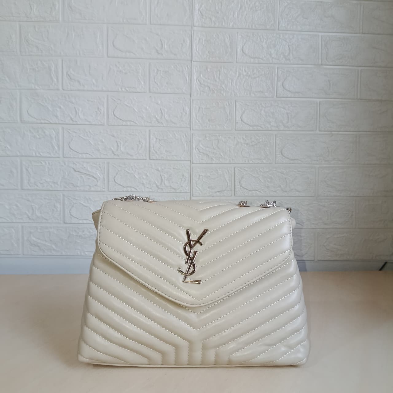 Saint Laurent Handbag N- 367