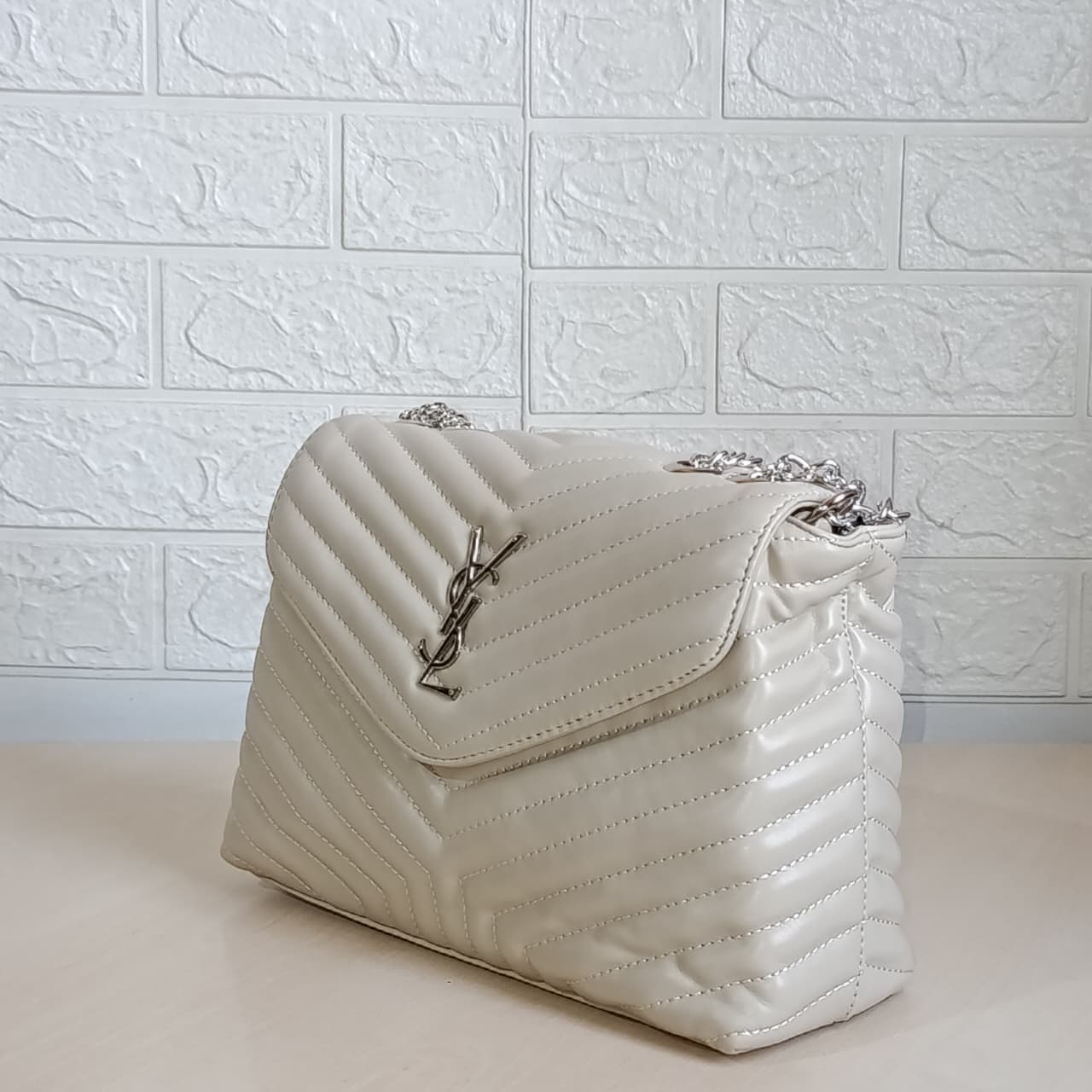 Saint Laurent Handbag N- 367