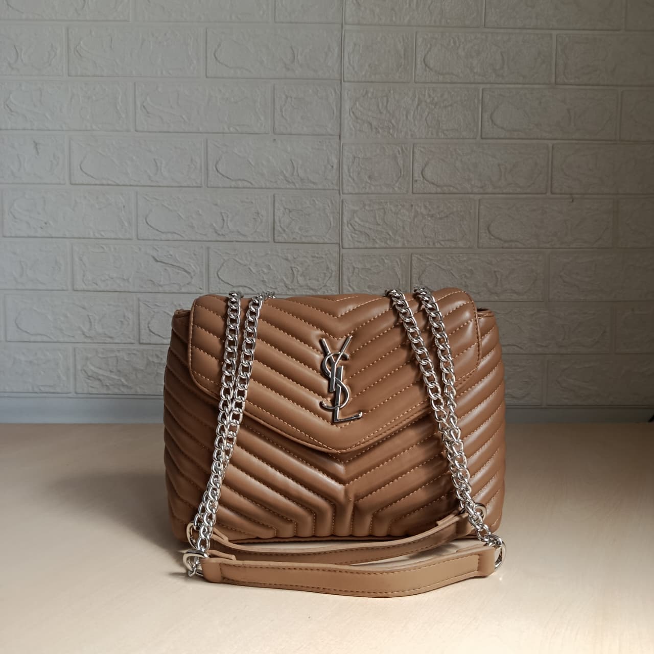 Saint Laurent Handbag N- 367