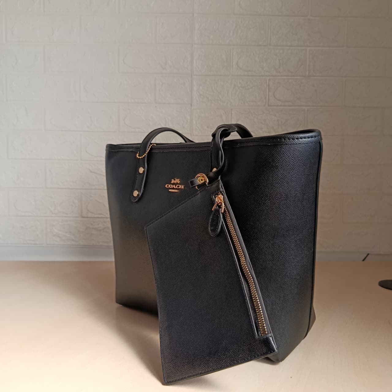 Coach Handbag N- 522