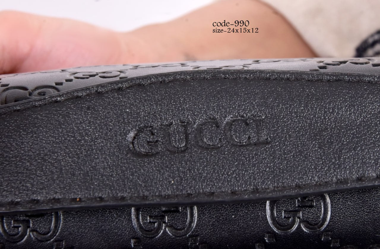 Gucci Handbag F- 990 With Box 🎁