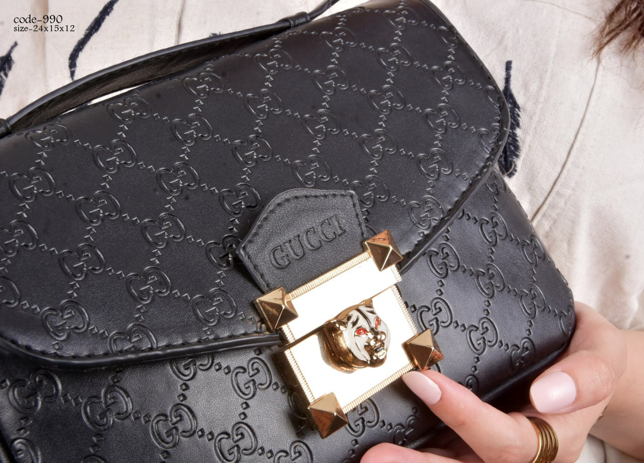 Gucci Handbag F- 990 With Box 🎁