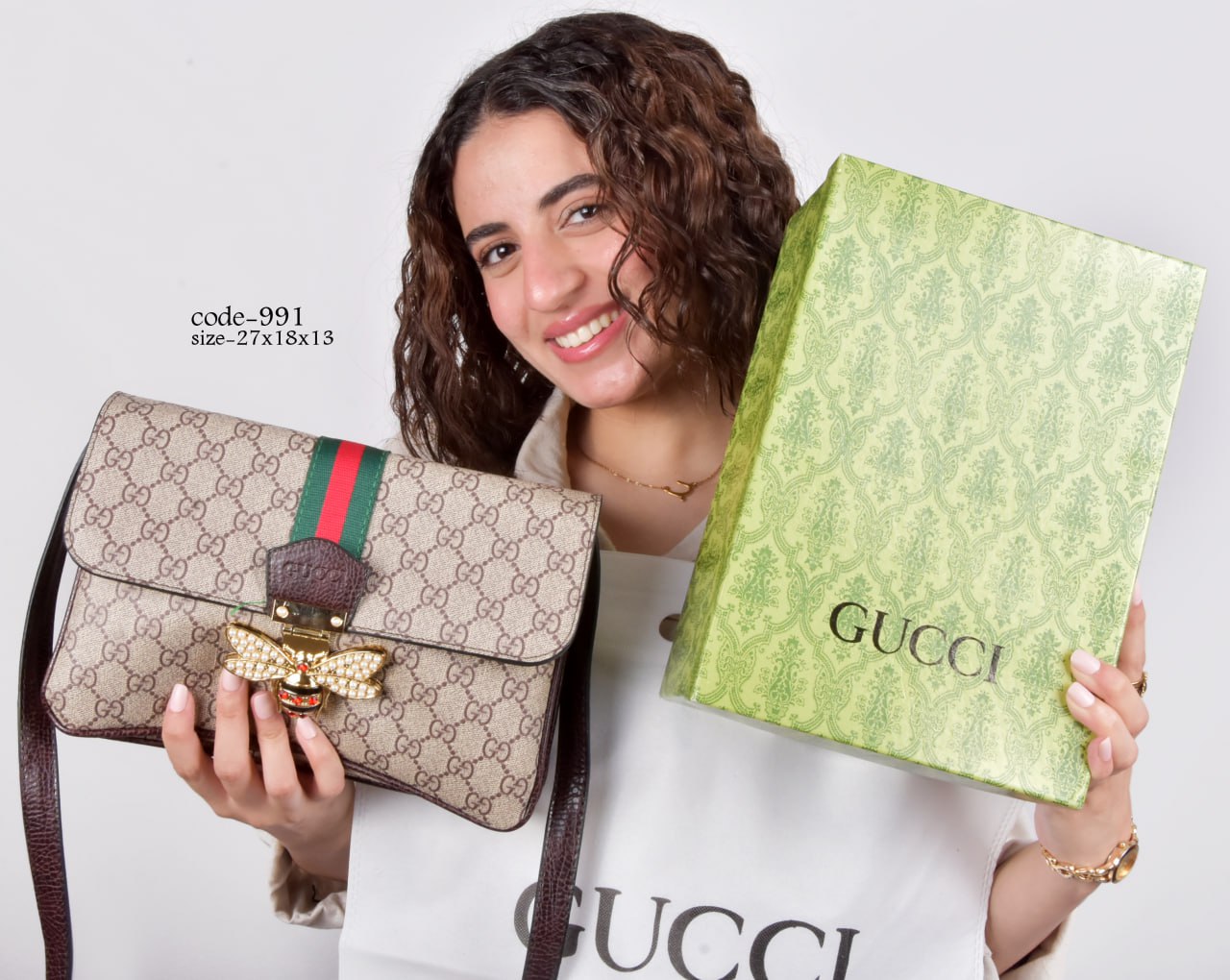Gucci Handbag F- 991 With Box 🎁