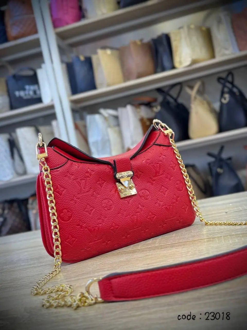 Louis Vuitton Handbag L- 23018