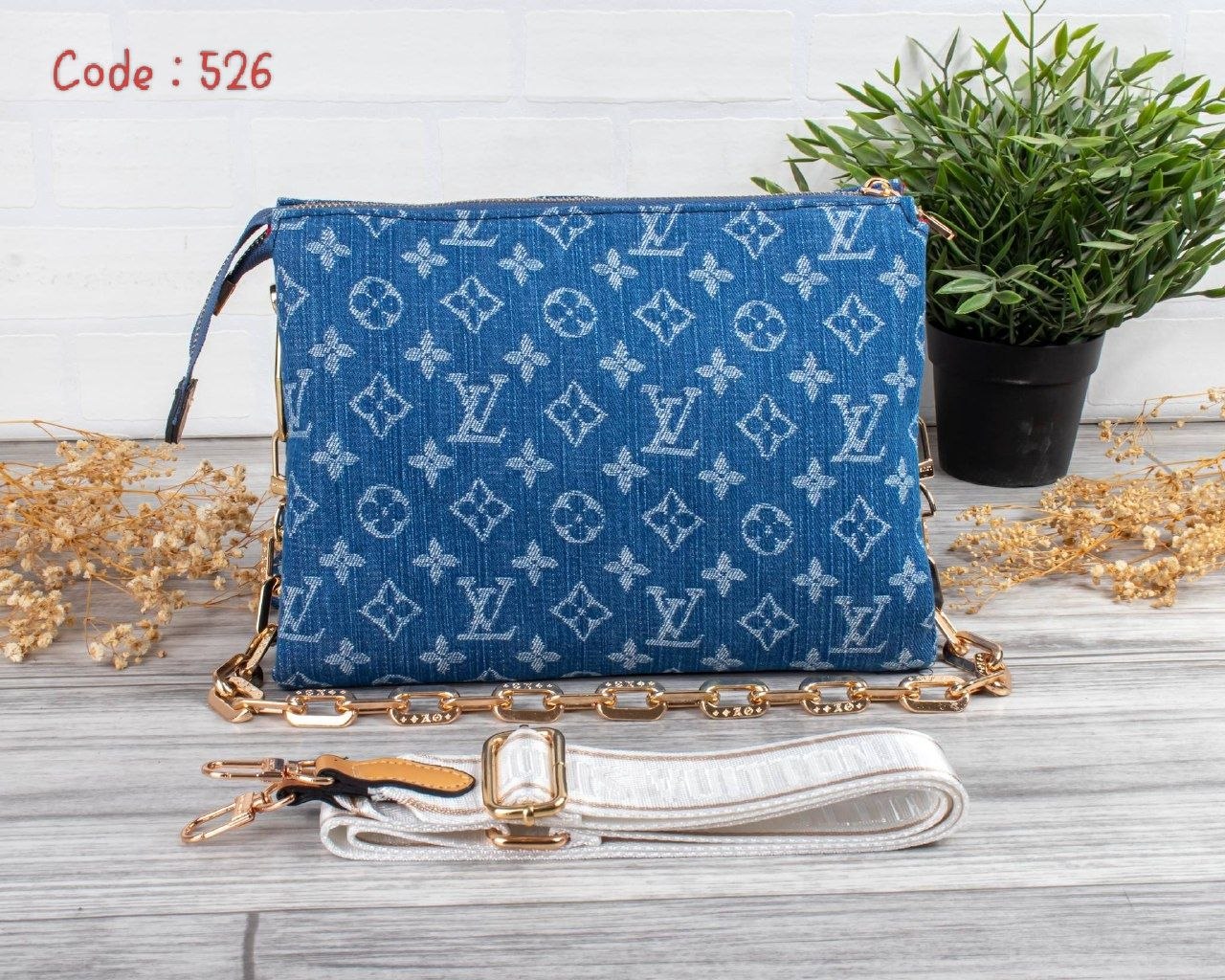 Louis Vuitton Handbag L- 526 -2