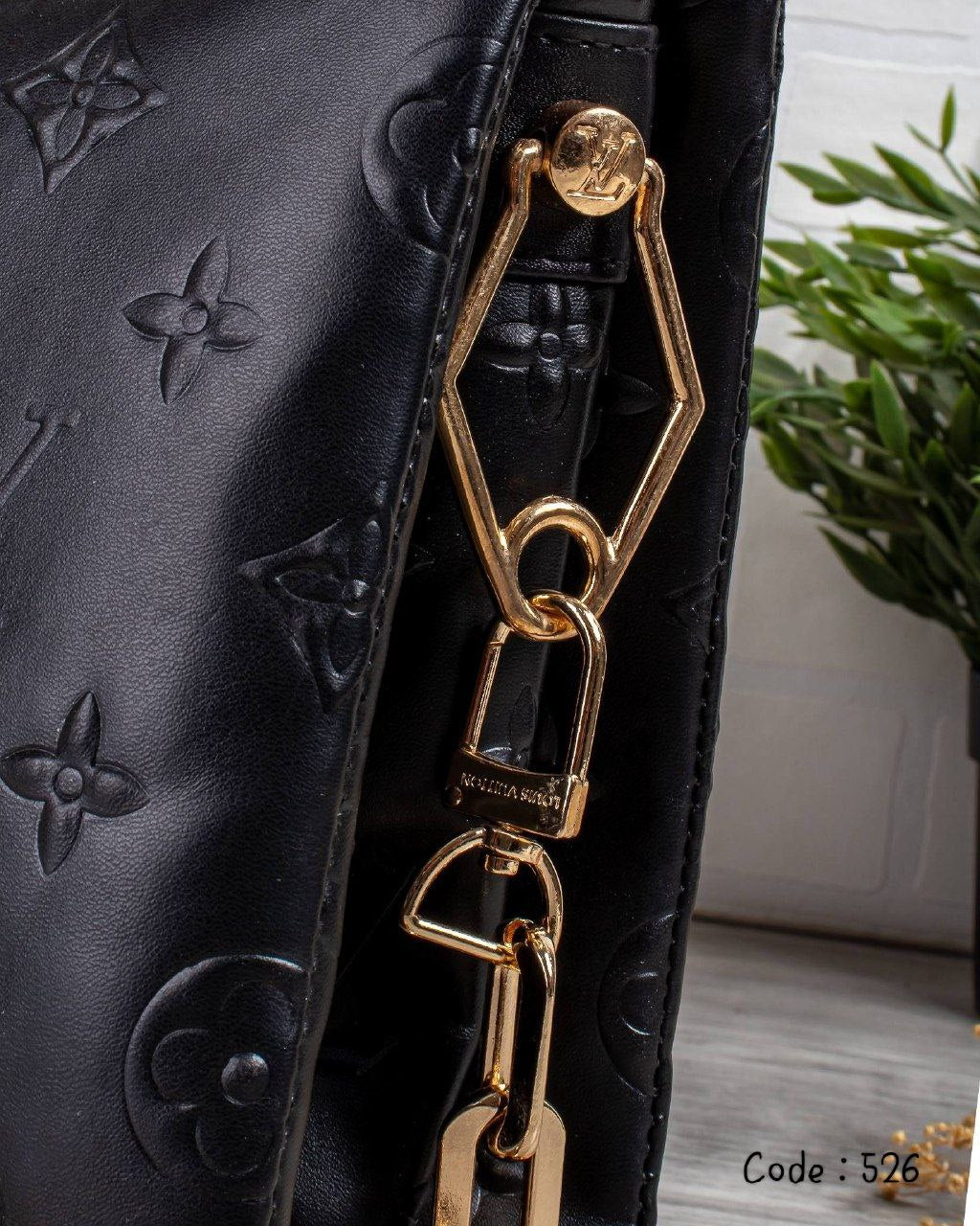 Louis Vuitton Handbag L- 526 -2