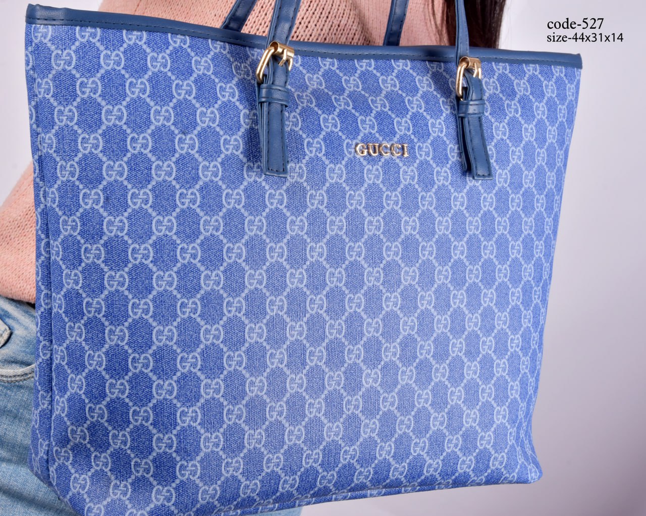Gucci Handbag F- 527