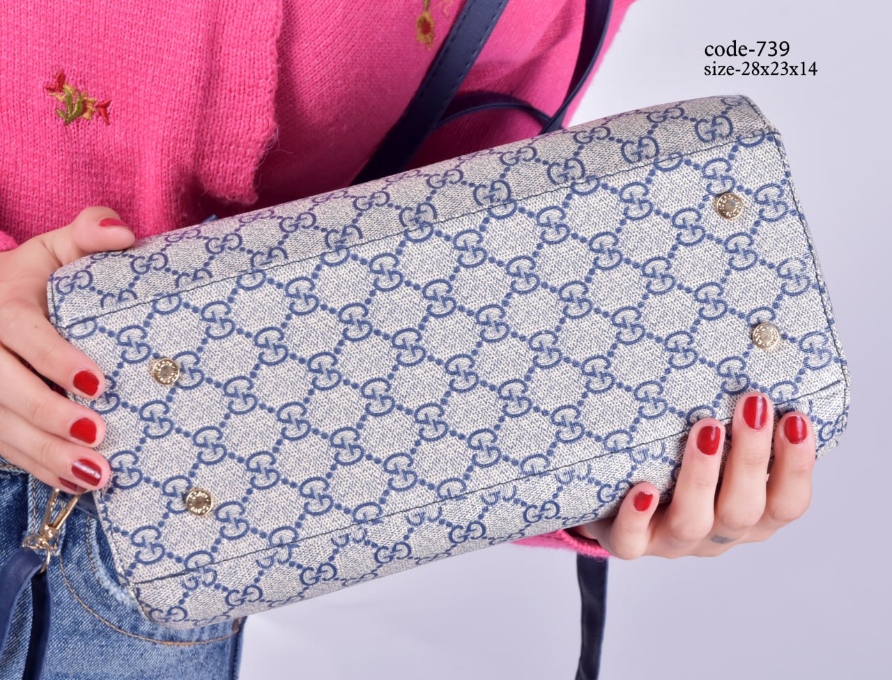 GUCCI Handbag F- 739