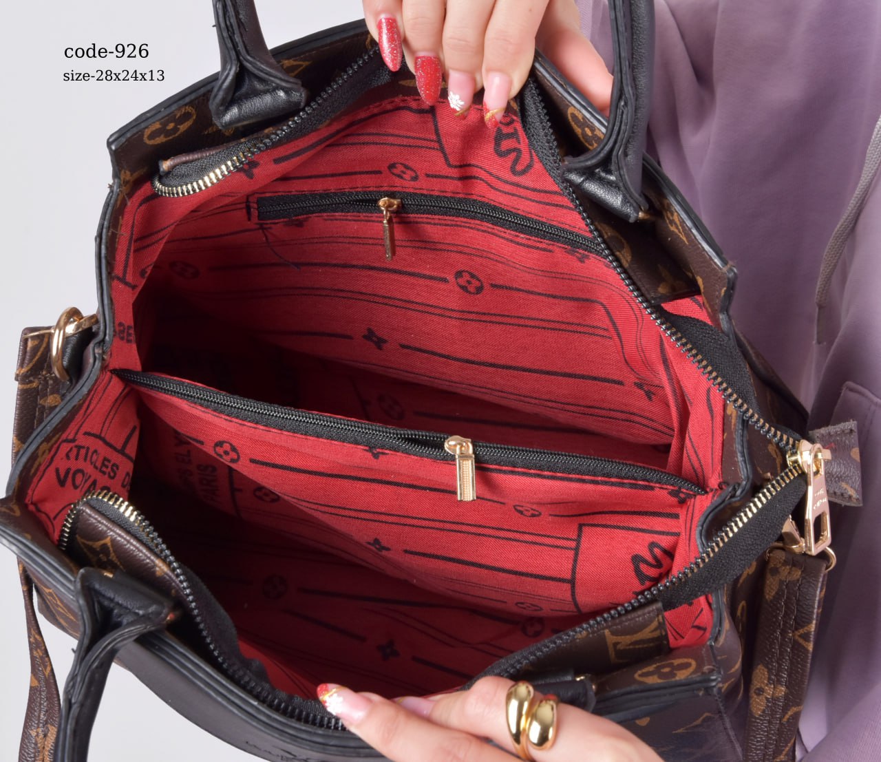 Louis Vuitton Handbag F- 926