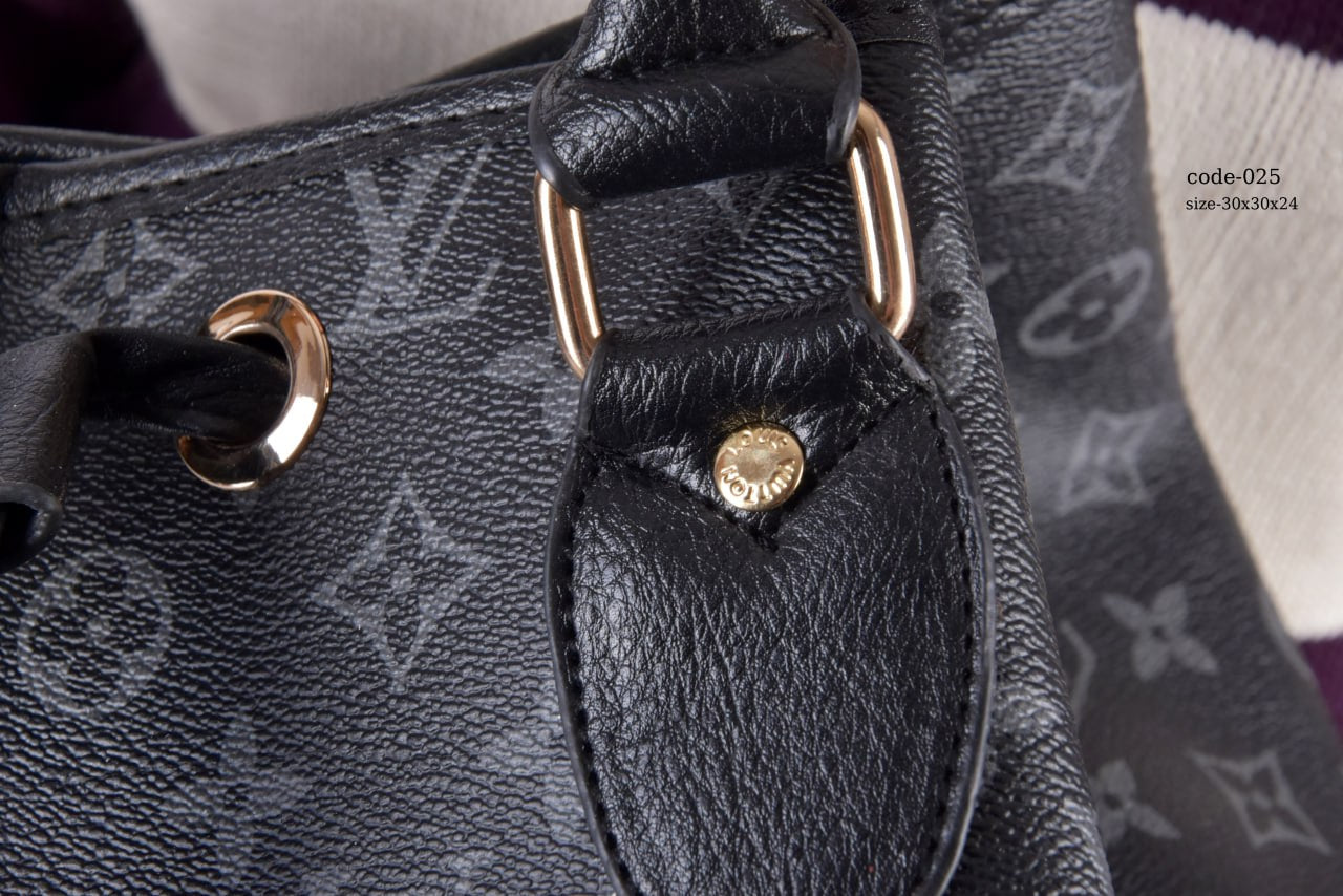 Louis Vuitton Handbag F-025 S