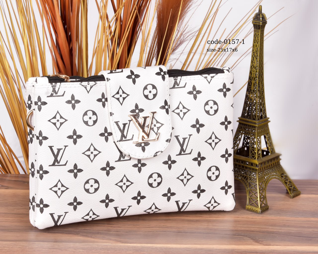 Louis Vuitton Handbag F- 0157