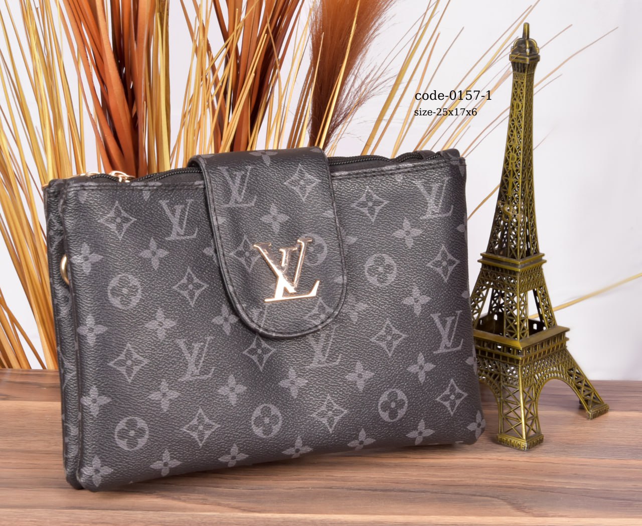 Louis Vuitton Handbag F- 0157
