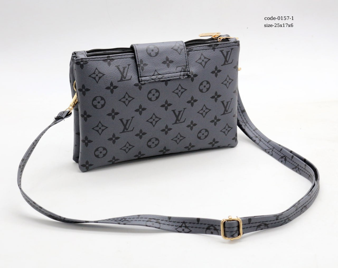 Louis Vuitton Handbag F- 0157
