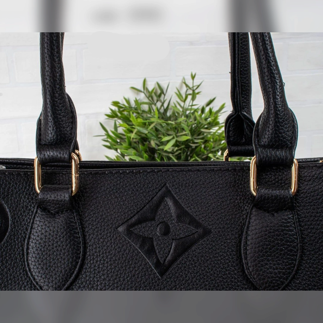 Louis Vuitton Handbag L- 12663