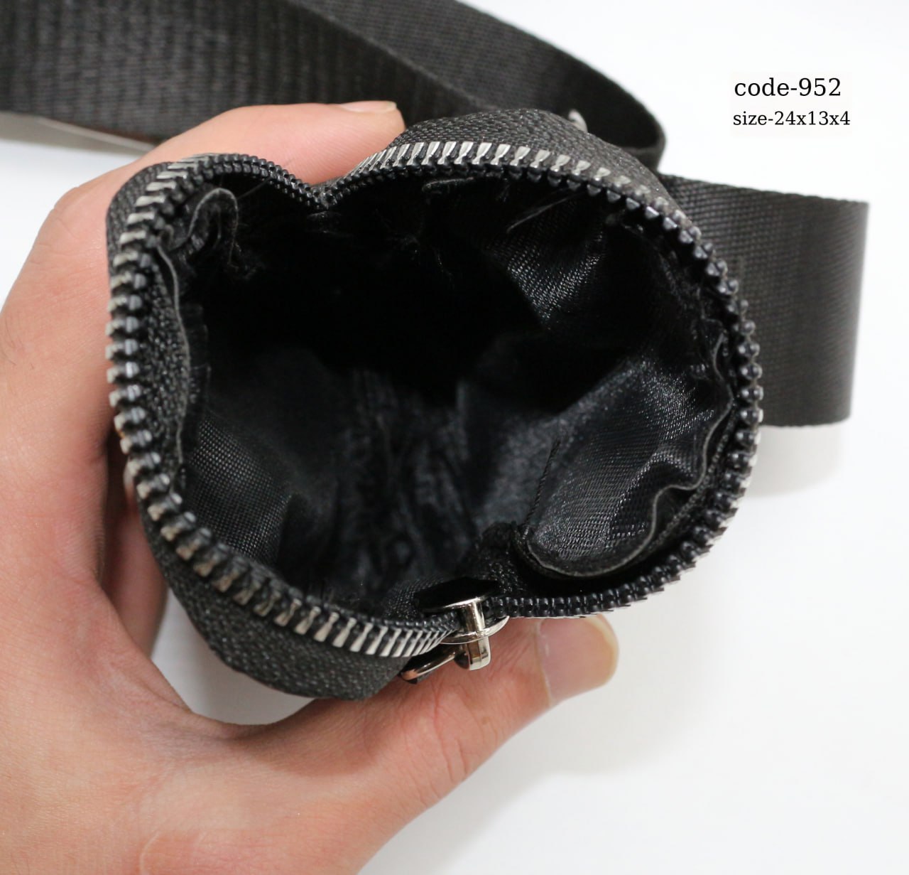 Prada Handbag F- 952