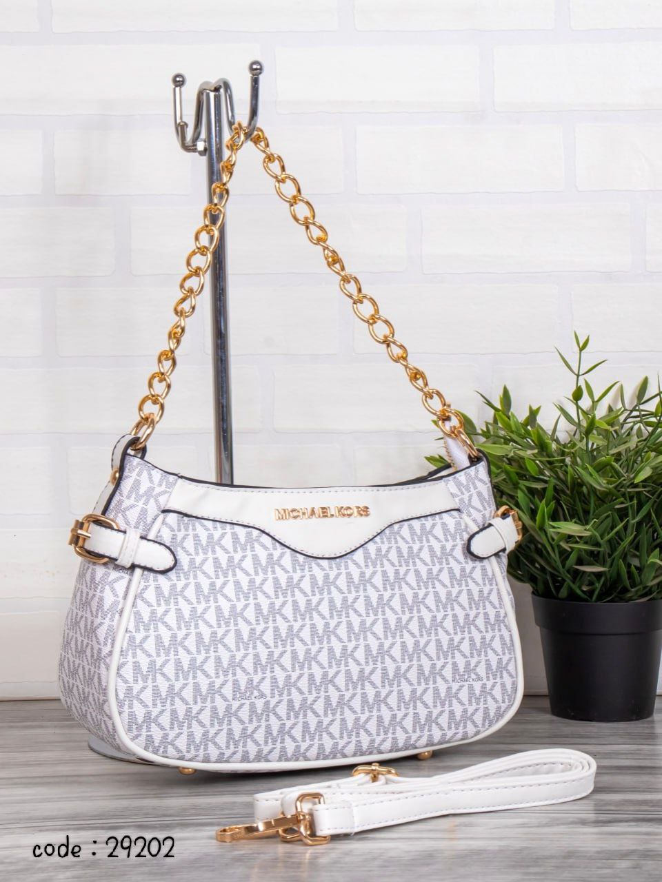 Michael Kors Handbag L- 29202