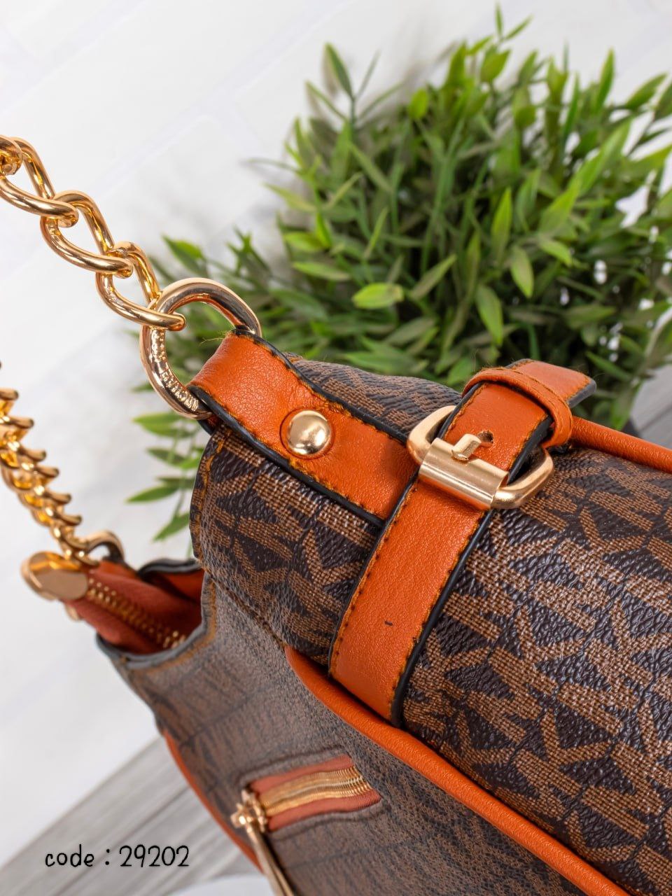 Michael Kors Handbag L- 29202