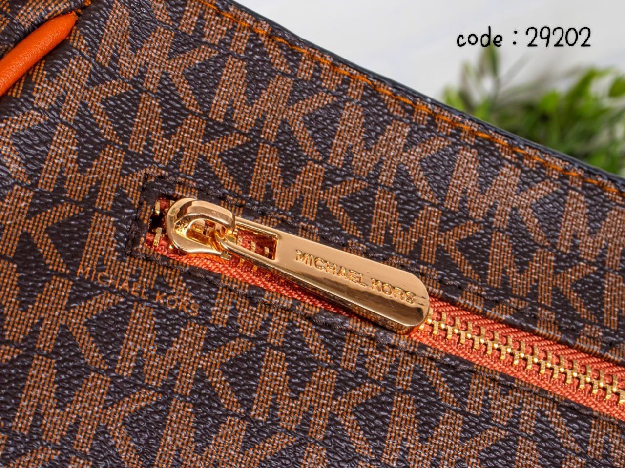 Michael Kors Handbag L- 29202