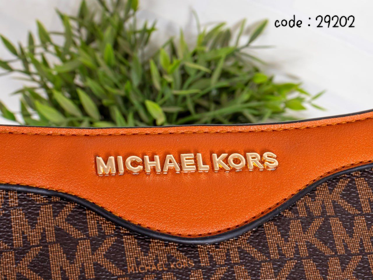 Michael Kors Handbag L- 29202
