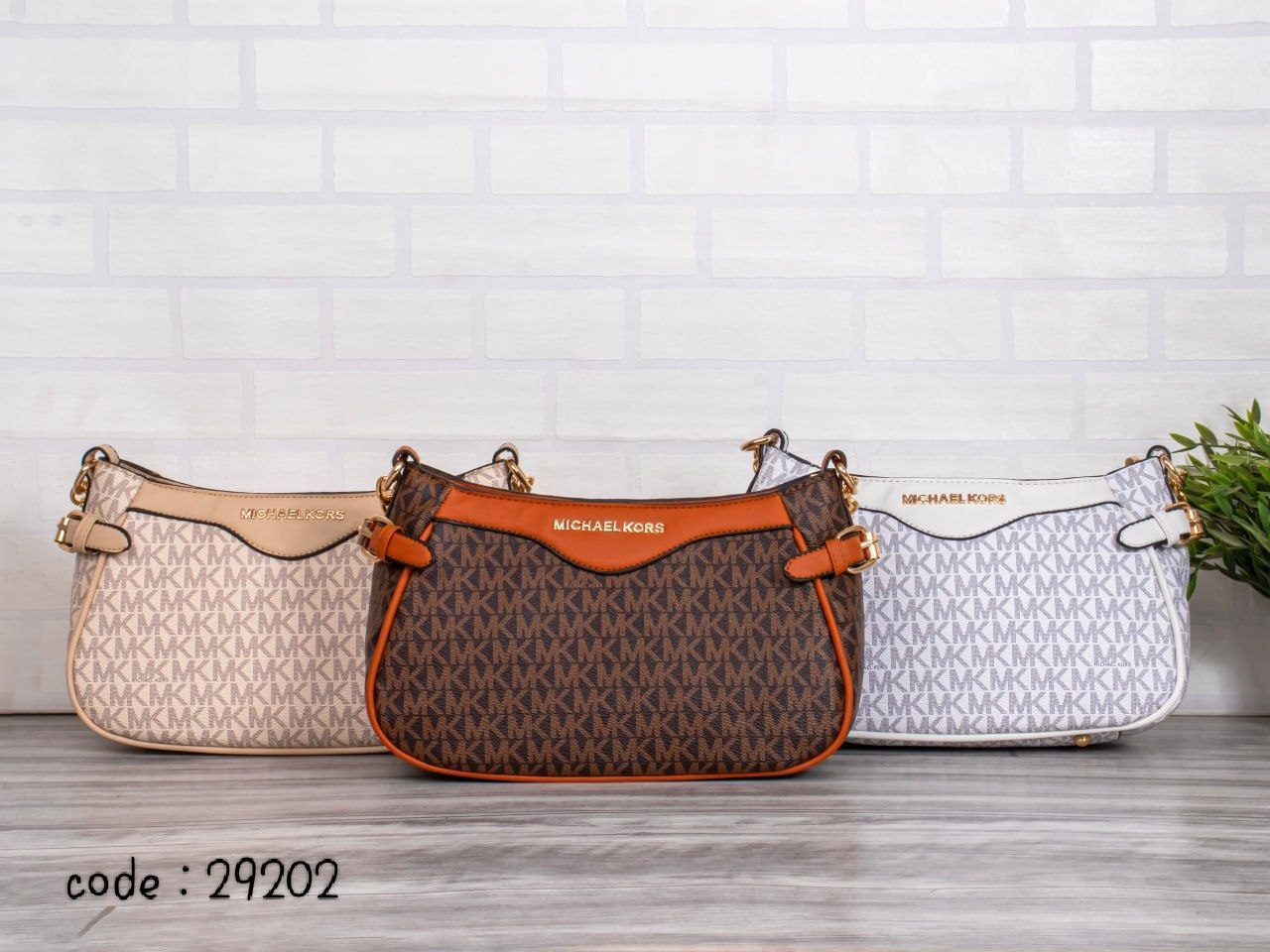 Michael Kors Handbag L- 29202