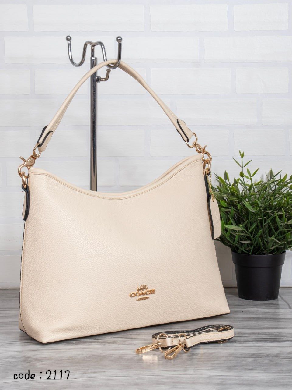 Coach Handbag L- 2117