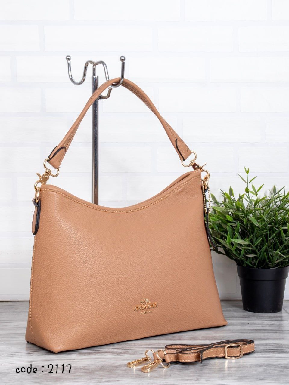 Coach Handbag L- 2117