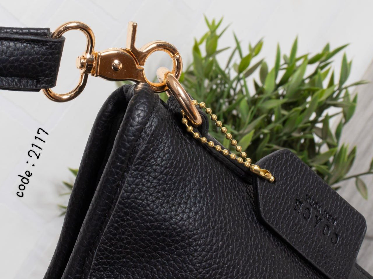 Coach Handbag L- 2117