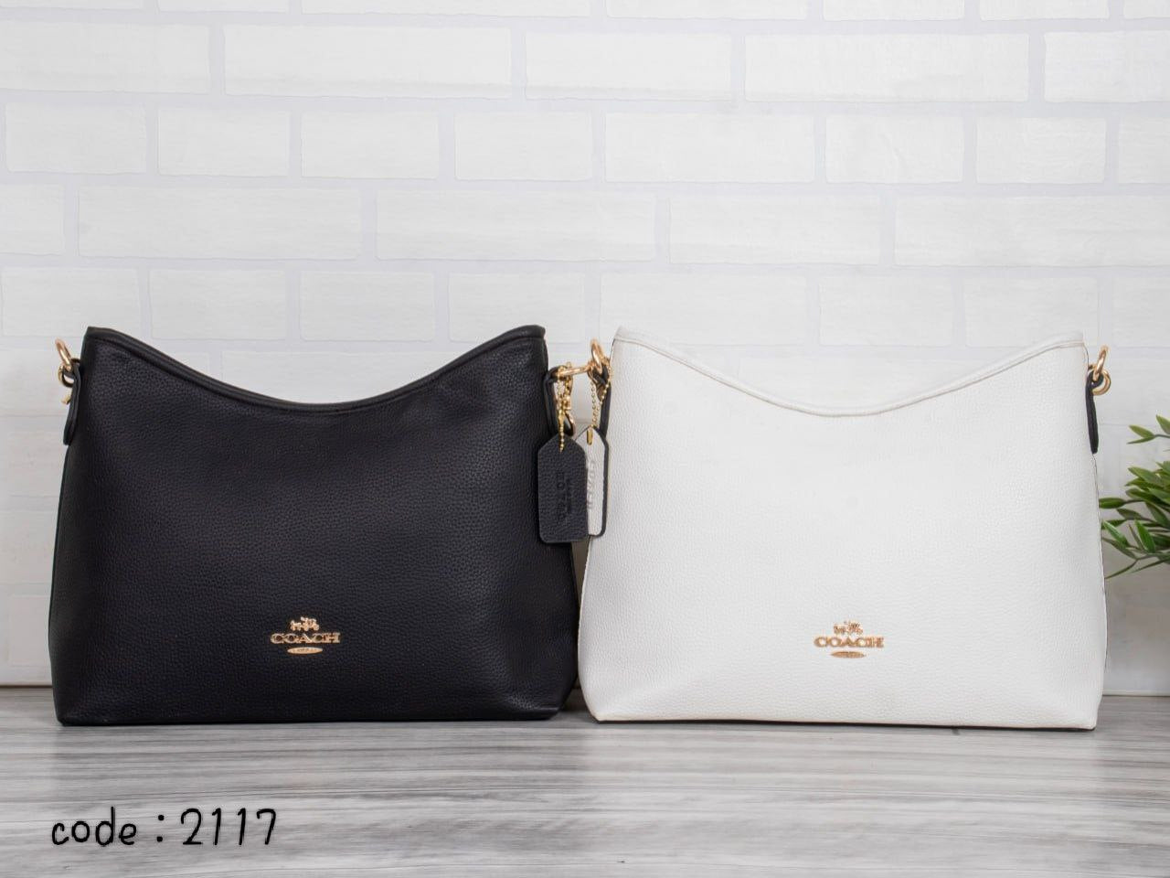 Coach Handbag L- 2117