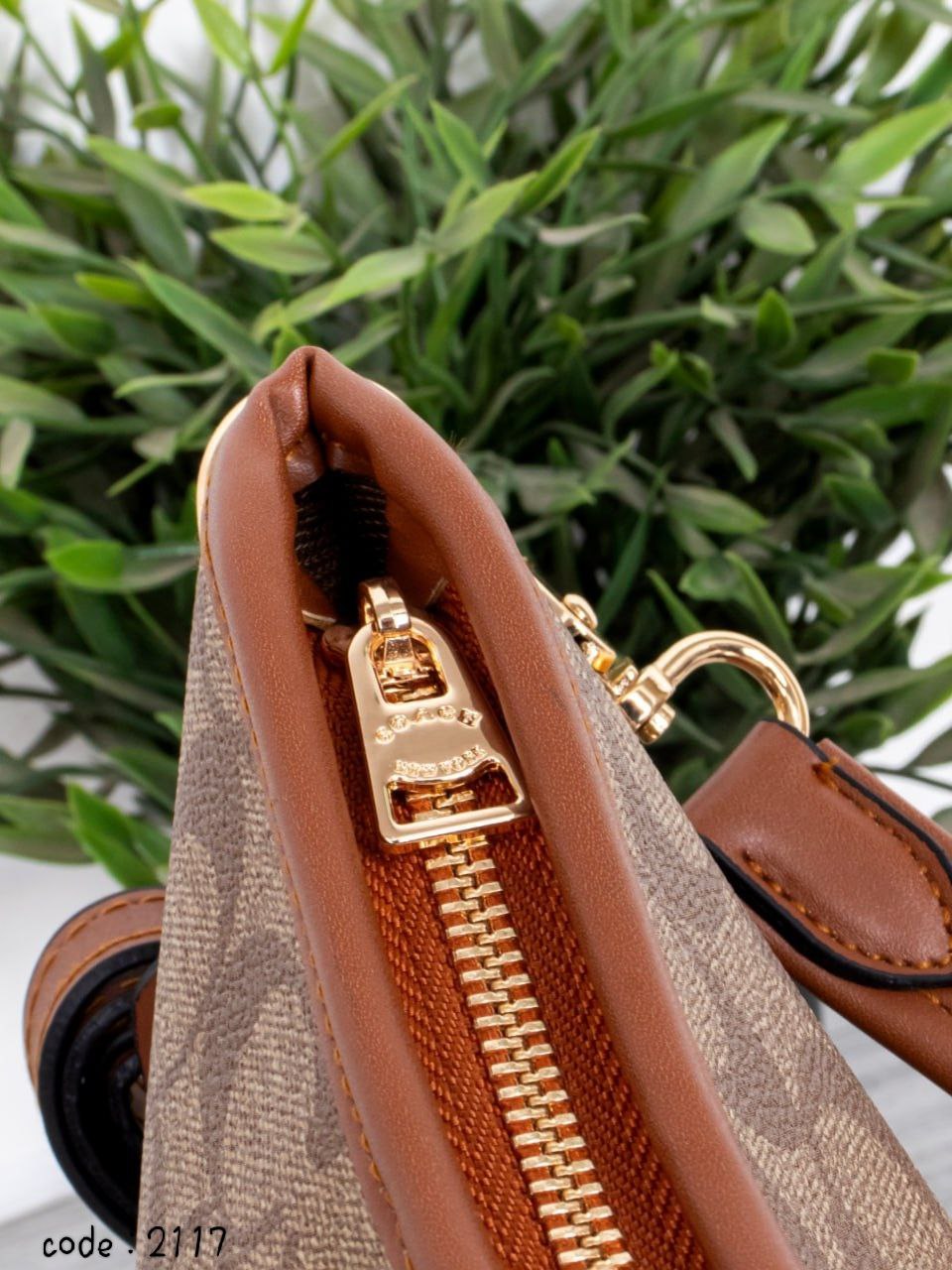 Coach Handbag L- 2117 -2