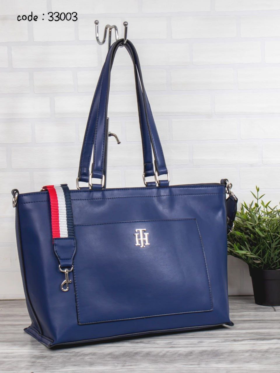 Tommy Hilfiger Handbag L- 33003