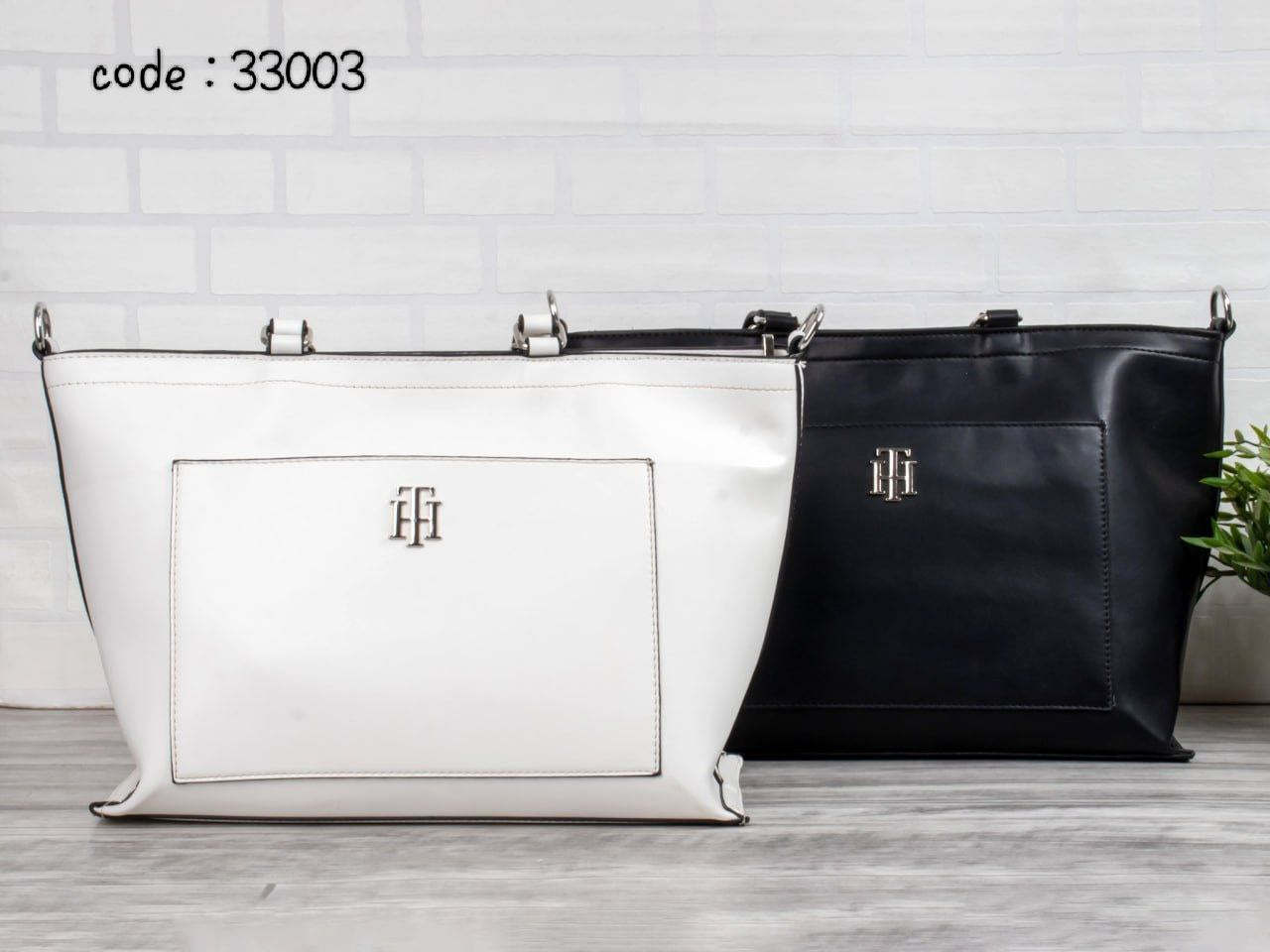 Tommy Hilfiger Handbag L- 33003