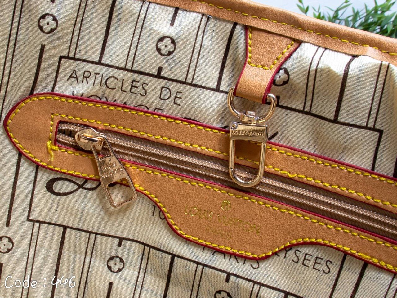 Louis Vuitton Handbag L- 446