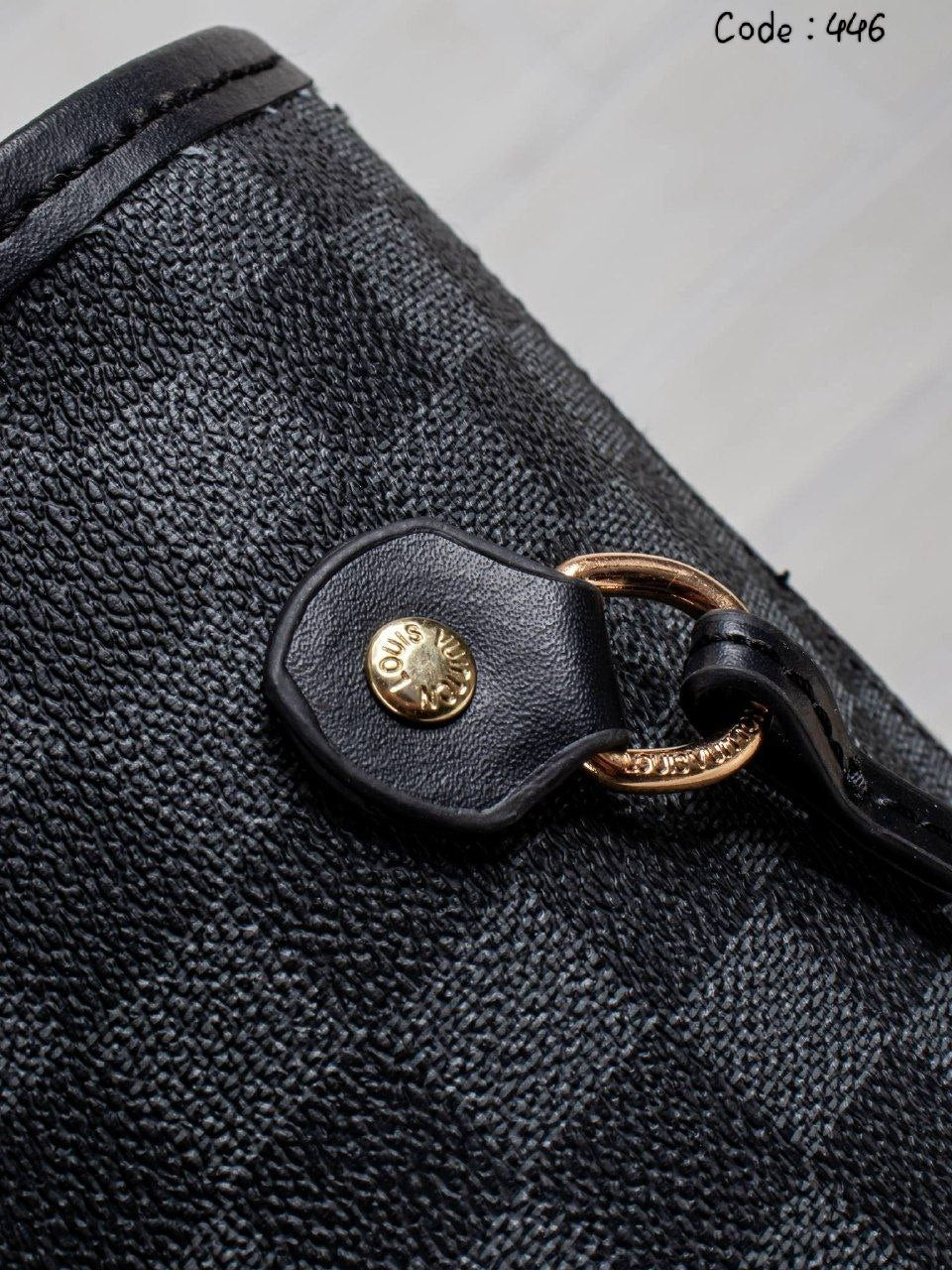 Louis Vuitton Handbag L- 446