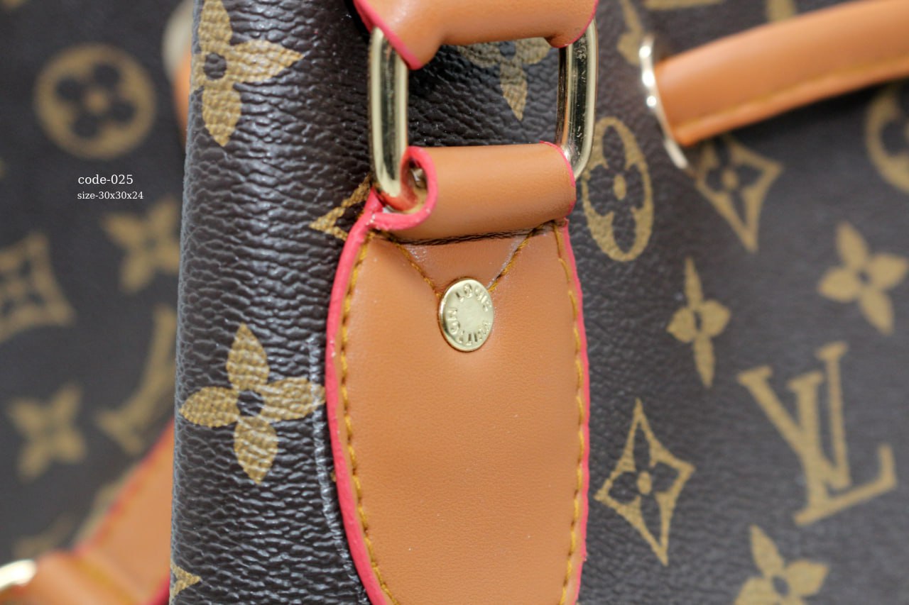Louis Vuitton Handbag F-025 S