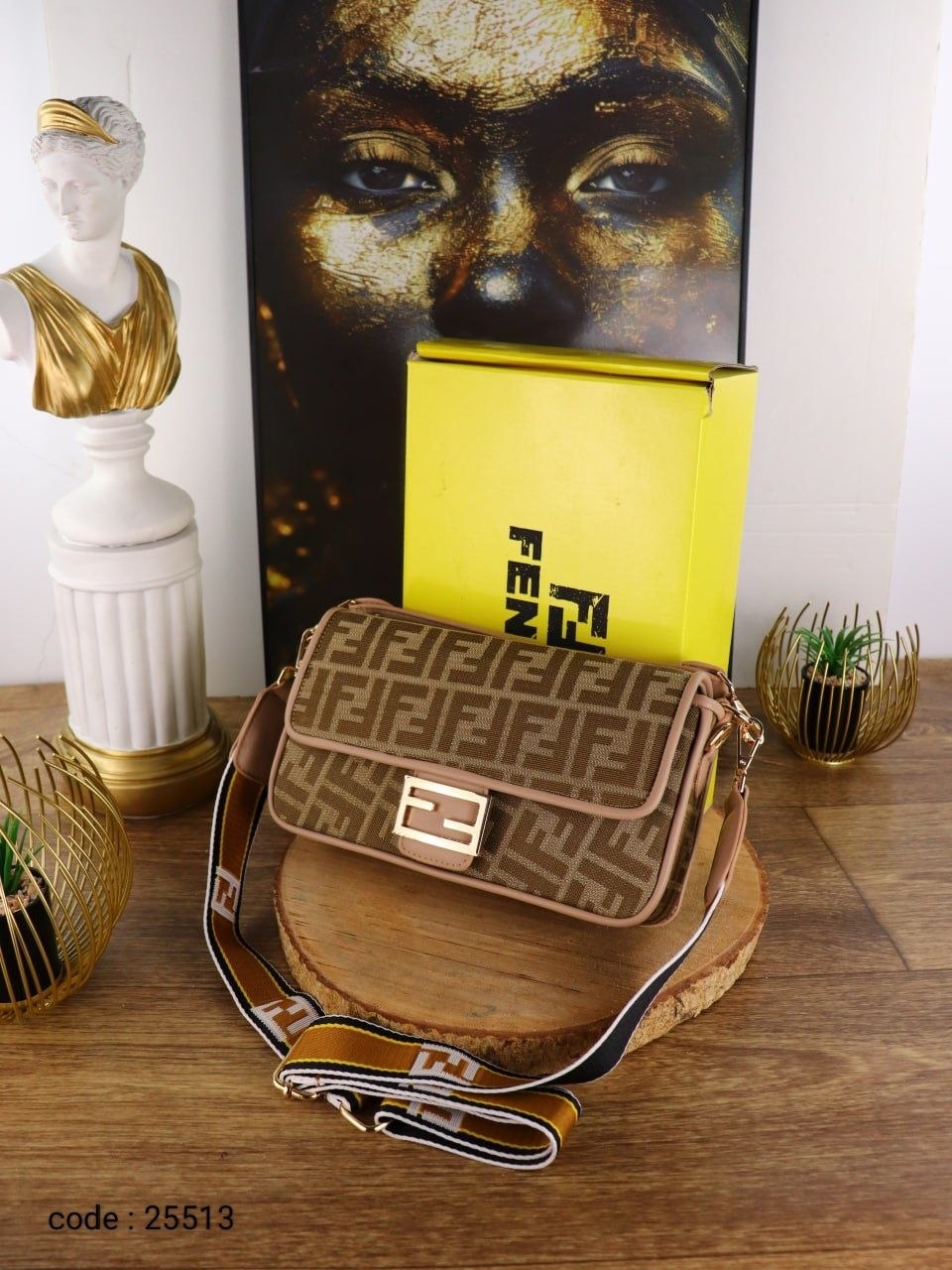 Fendi Shoulder Bag L- 25513