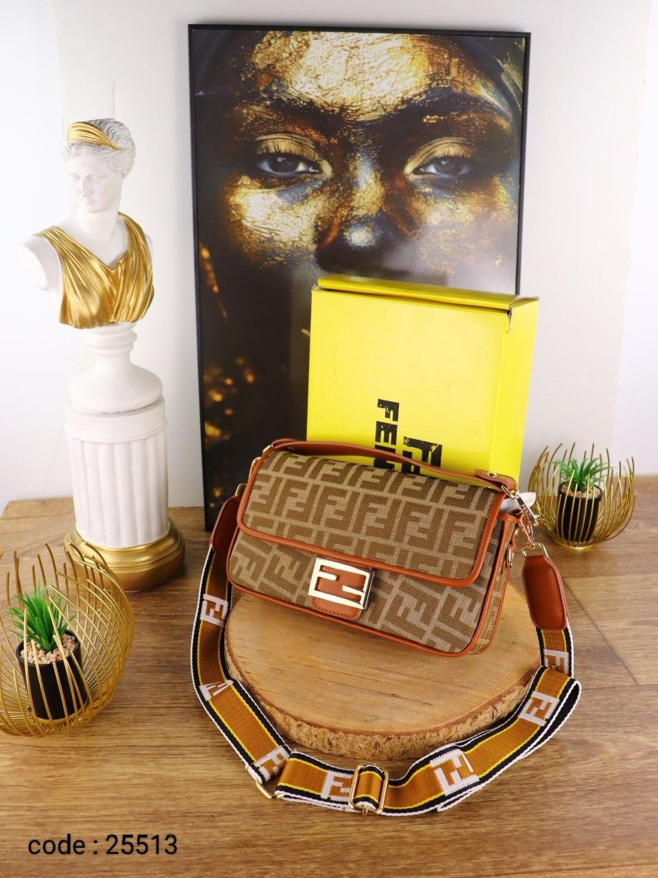 Fendi Shoulder Bag L- 25513